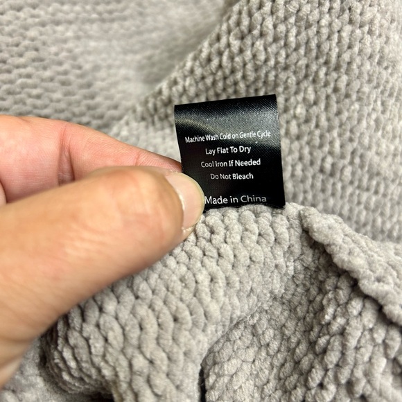 POL Taupe Gray Crochet Chenille Long Open Front Cardigan Size L - Picture 7 of 8